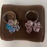 Set of two dangling beaded silver rings pink and multicolored Photo 2