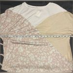 Neutral Animal Print Short Sleeve Tee NWT Medium Creamy Light Pink, Tan Photo 1