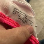 Amazon New swim crinkle texture hot pink padded swim suit bra size small Photo 5