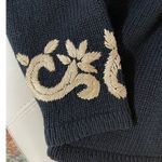 Amanda Smith  Gold Thread Emblazoned Navy Cardigan size Medium Photo 4