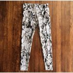 Alo Yoga  snakeskin print leggings size xs excellent condition Photo 2