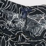 Gap Women’s  Black & White Floral Flat Front Chino Shorts Size 8 Photo 3