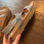 Universal Threads Universal Thread Sandals Photo 2