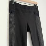 Athleta Women’s Dot Be Free Tight Leggings in Black Size Small Photo 4