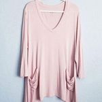 LOGO By Lori Goldstein ‎Logo Photo 0