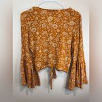 American Eagle Viscose Floral V-Neck Cropped Hem Bell Sleeves Boho Top Size XS Photo 3