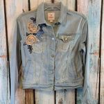 LuLaRoe Light Wash Stretchy Jean Jacket with Embroidered Flowers Size S Photo 0