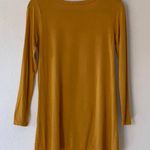 5/$25 Emerald Mustard Knot Front Tee Photo 1