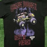 Monster Jam Grave Digger Rest in Pieces T-Shirt Size Medium Photo 1