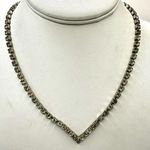 Rhinestone V necklace Silver Photo 4
