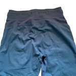 Lululemon dance studio MR crop pants water drop size 6 mid rise Photo 6