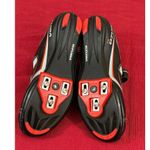 Venzo Black White and Red Clip In Cycling Shoes Peloton or Spin Bikes 7.5 women Photo 2