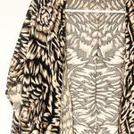 Torrid  Plus Size 0/1X Printed Ruana Open Top Swim Beach Sleeveless Photo 1