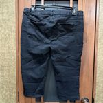 D. Jeans Women’s Size 16  Black Capris Photo 1