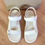 Coach Sport Sandal Leather Women
Size 10.0 US # CAP70 Photo 6