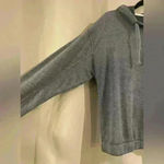 Old Navy Women’s Gray  Hoodie Photo 7