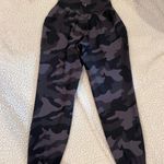 Old Navy Active Joggers Photo 1