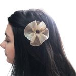 hand made item flower hairpin Tan Photo 1
