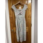 Laura Ashley Vintage  Dainty Feminine Cotton Floral Open Back Midi Dress Size 6 Photo 4