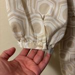 New York & Company Cream Geometric Long Sleeve Blouse Tan Size L Photo 8