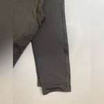 Gymshark Gymsark NWOT Everyday Seamless Leggings in Strength Green‎ Size XS. Photo 10