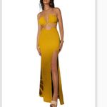 Fashion dress maxi cut out split thigh high halter neck yellow Medium NWT Photo 2