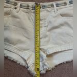 Free People Ivory Denim Eliot Cutoff Shorts Size 30 Embroidered Cotton Buttons Photo 3