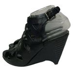 B Makowsky  Jaden Black Leather Wedge Slingback Sandals Criss Cross Cage Sz 6.5 Photo 5