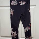 Athleta  Salutation Stash Pocket Leggings Floral Magnolia Photo 2