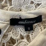AMBIANCE Cream ‎ Crochet S/S O'Ring Lace Up Back Crop Top EUC Size S Photo 6