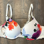 Soma  Embraceable Enchanting Lace Push-Up bra with a "Twilight Garden" floral 38B Photo 0