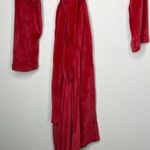kim rogers  Soft Red Robe‎ Photo 2