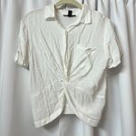 Forever 21 NWOT F21 Solid White Twist Front Short Sleeve Blouse Size Medium Photo 0