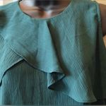 Gibson Latimer Gibson &Latimer women's Green  ruffle Cold Shoulder Top  3/4 Sleeves Blouse Sz S Photo 3