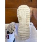Tommy Hilfiger  Women's Twniena  Lace-Up Sneakers i white Sz 8 Photo 3