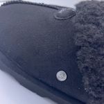 BEARPAW vegan faux fur Loki women black slippers Size 6 Photo 3