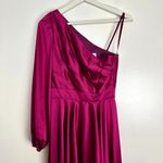 Mac Duggal One-Shoulder Long Sleeve Satin High/Low Gown in Berry Size US 0 Photo 5