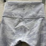 Lululemon Wunder Under HR 10” Shorts Incognito Camo Jacquard Alpine White Size 4 Photo 5