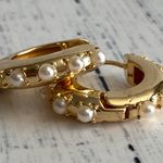 Boutique Pearl Gold Hoop Earrings Photo 0
