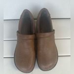 b.o.c. Women's Comfy Peggy Brown Faux Leather Slip Photo 2