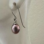 Purple pearl drop earrings Photo 4