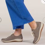 Aetrex EUC  Leather Dana Lace-Up Sneakers Size 9 - 9.5 Retail $140.00 Photo 2