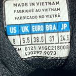 Mizuno  Cyclone Speed 3 Volleyball Sneakers Shoes Black Silver Women 8 Photo 7