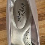 dexflex comfort Tan Heels Photo 3