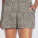 Three Dots Shorts XXL Stretch Elastic Waistband Flowy Rayon Vacation Photo 0