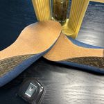 A J Valenci Peep Toe Denim Wedge Pumps Blue Gold Trim Size 9W – EUC Photo 5