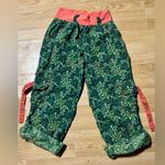 Zumba 🏷️🏷️Women’s medium Camo  pants Photo 3