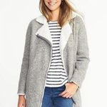 Old Navy oversized Sherpa zip up coat Photo 0