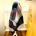 Oversized poncho Photo 7