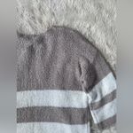 FAVLUX  Neutral Striped Sweater 3/4 Sleeves Beige and White Size Small Photo 4